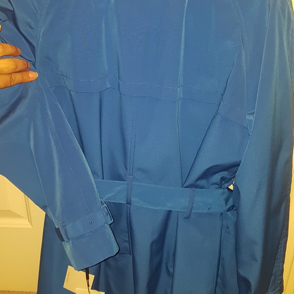 Water Repellent Royal Blue Rainjacket - Picture 4 of 4
